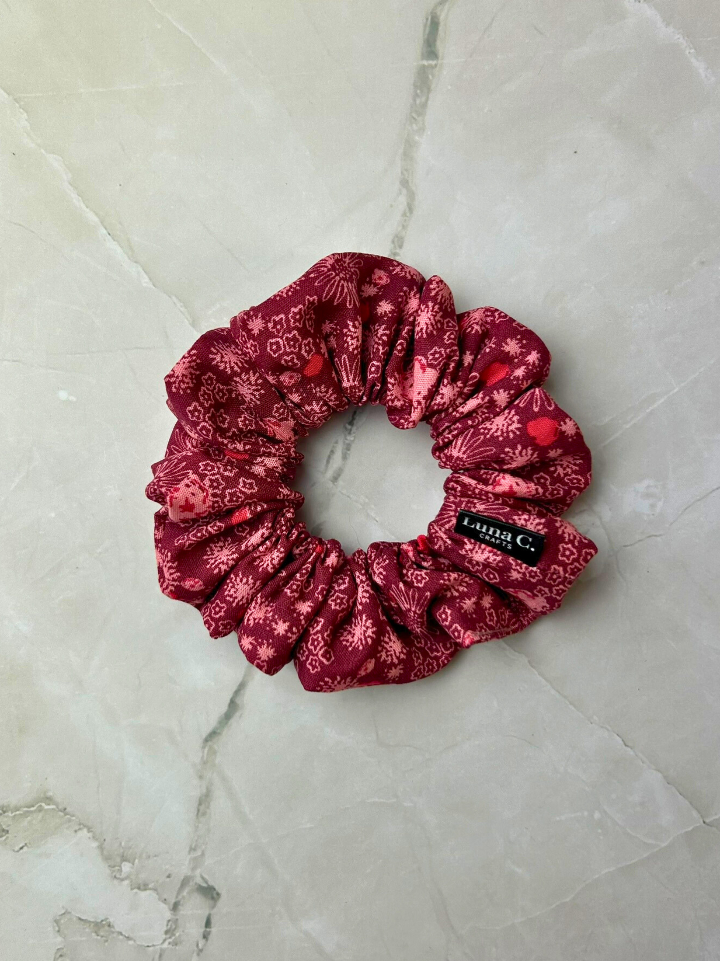 Red and Pink Japanese Style Scrunchie