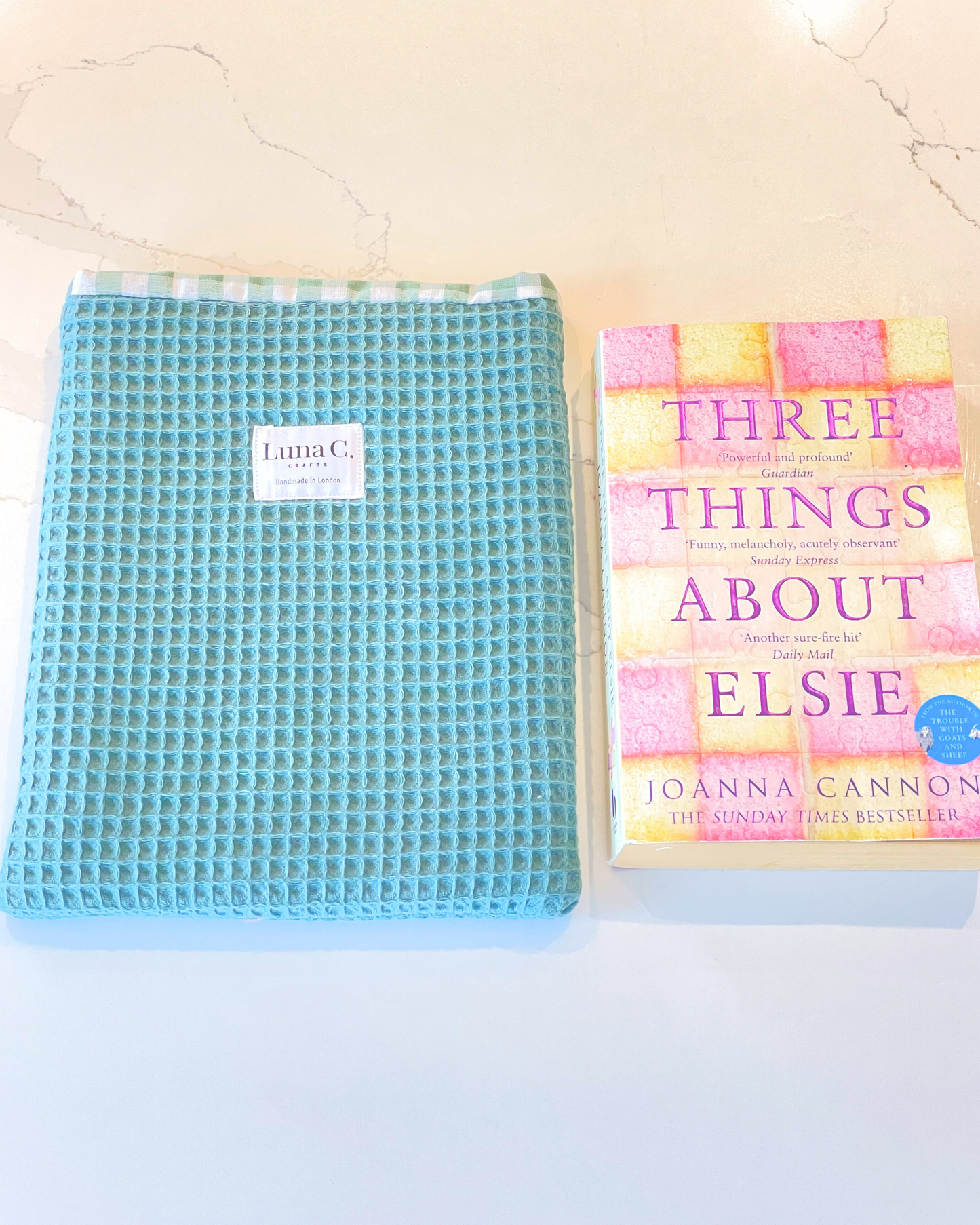 Light Green Waffle Fabric Gingham Slip On Book Sleeve