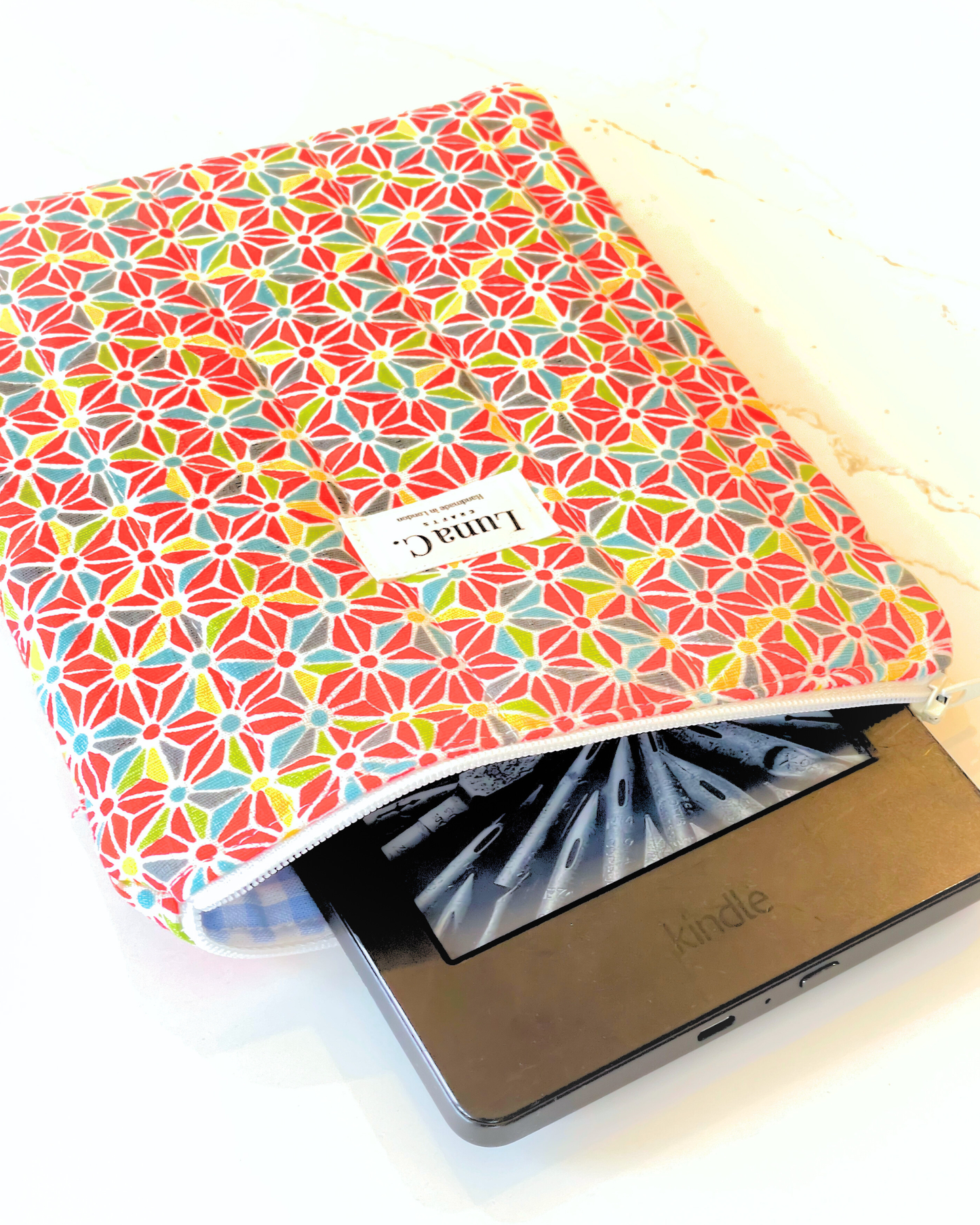 Red Asanoha Light Blue Gingham Zippered Kindle Sleeve
