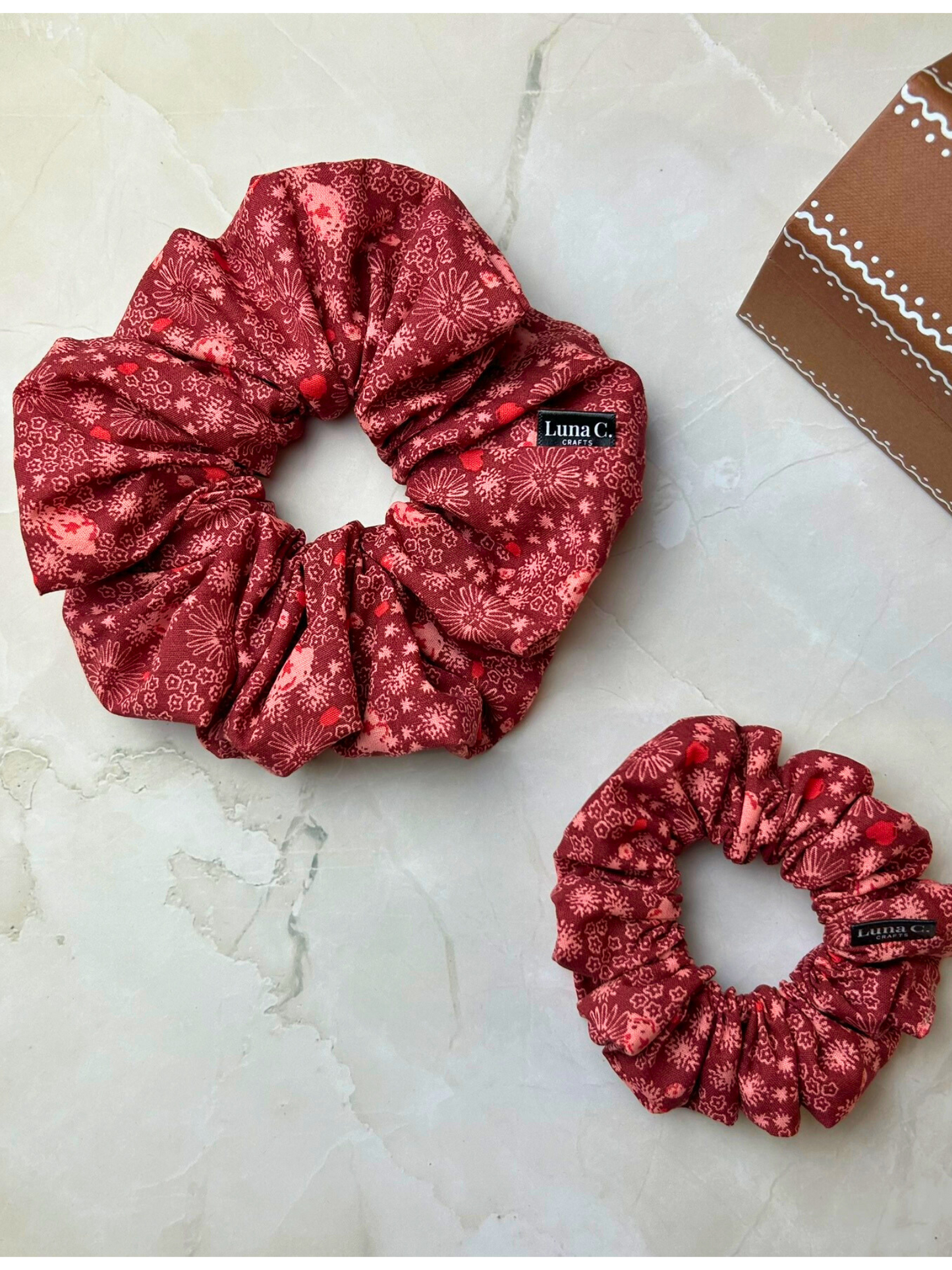 Red and Pink Japan Style Scrunchie