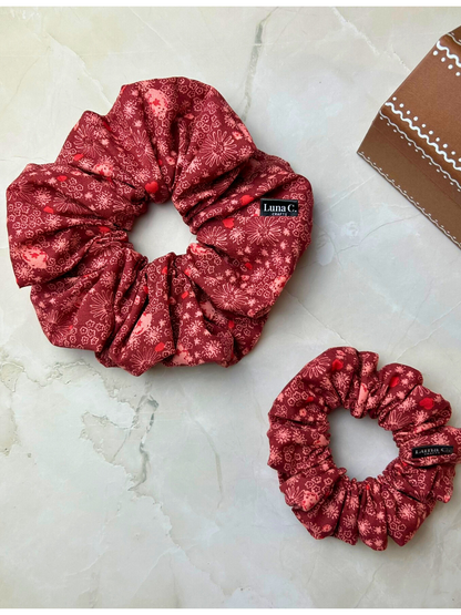 Red and Pink Japanese Style Scrunchie