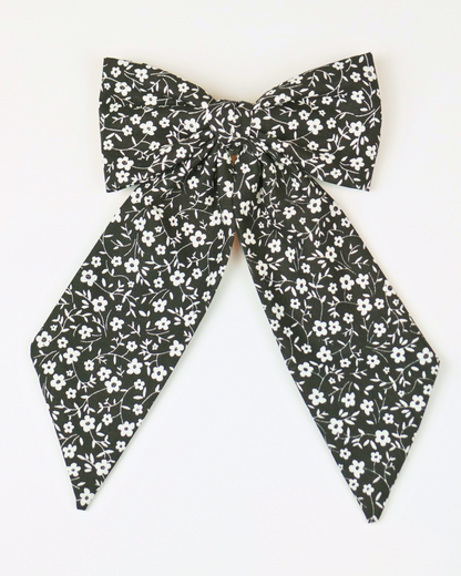Black and White Floral Pattern Swallow’s Tail Hair Bow Clip