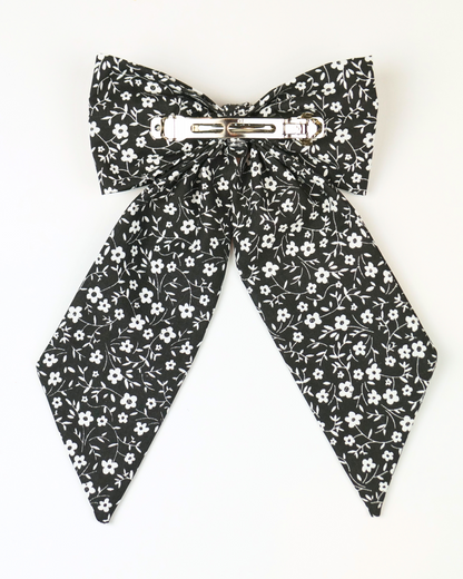 Black and White Floral Pattern Swallow’s Tail Hair Bow Clip