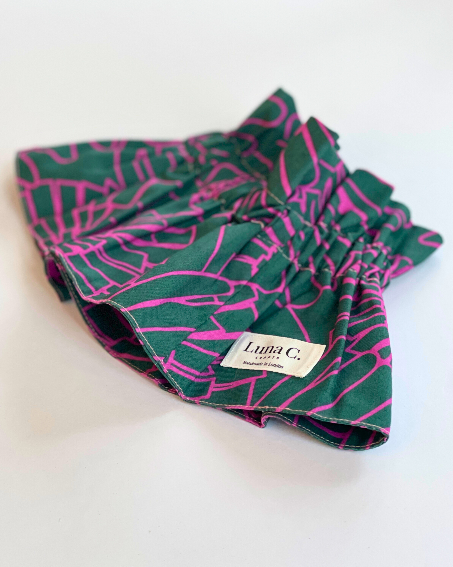 Handmade Forest Green & Magenta Abstract Stretch-fit Pop-on Collar