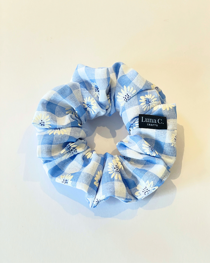 Light Blue and White Gingham with Daisy Florals Regular-size Scrunchie
